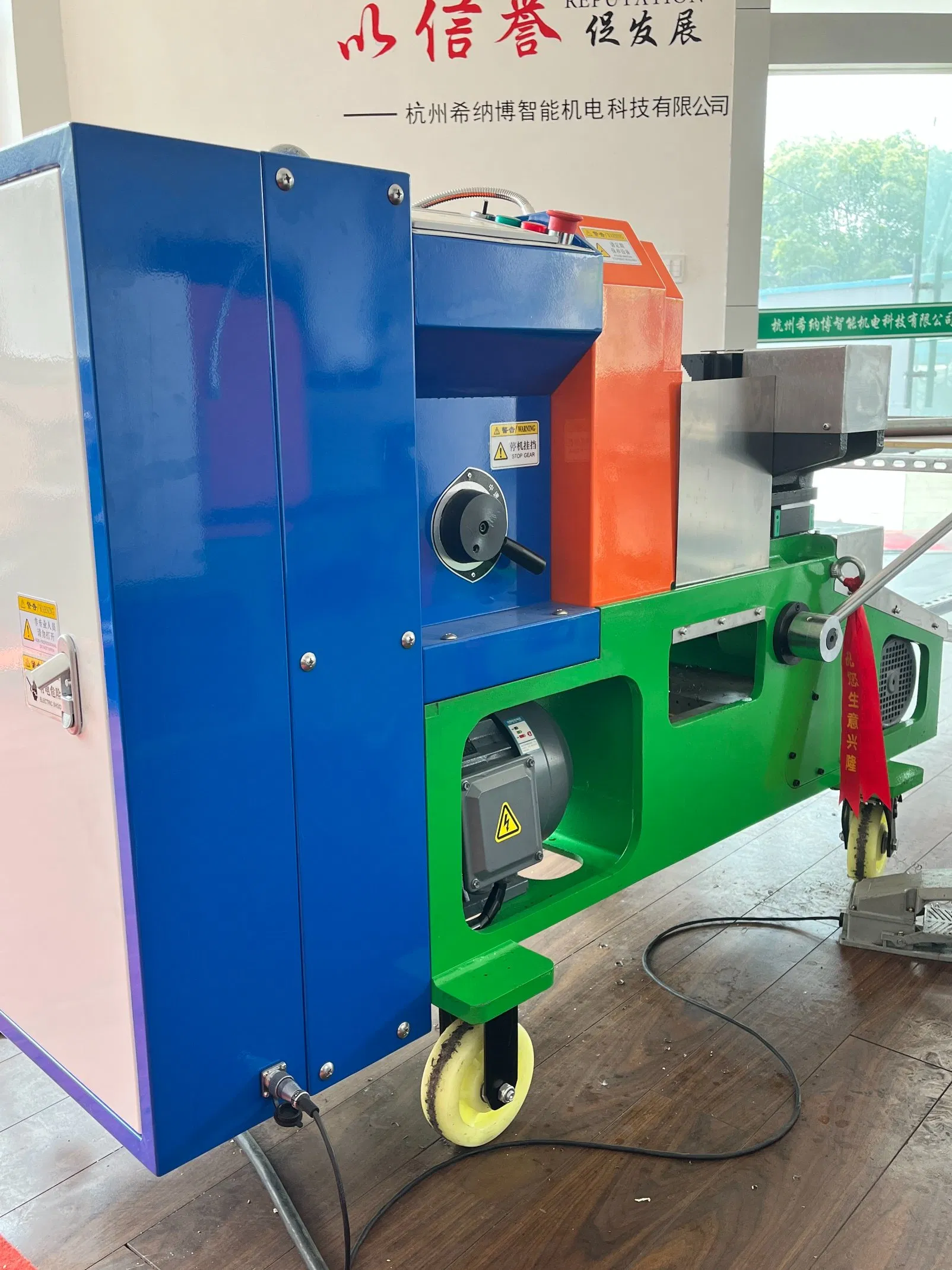 Advanced High Precision High Speed Pipe Threader for Sale for Industrial Use