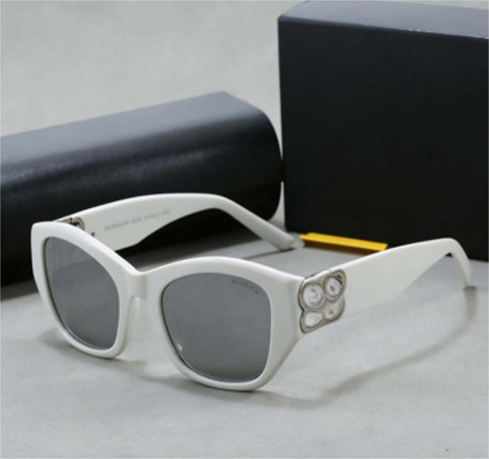 Designer Sunglasses Men Classic Black Rectangular Small Frames Anti UV Sunglasses Women