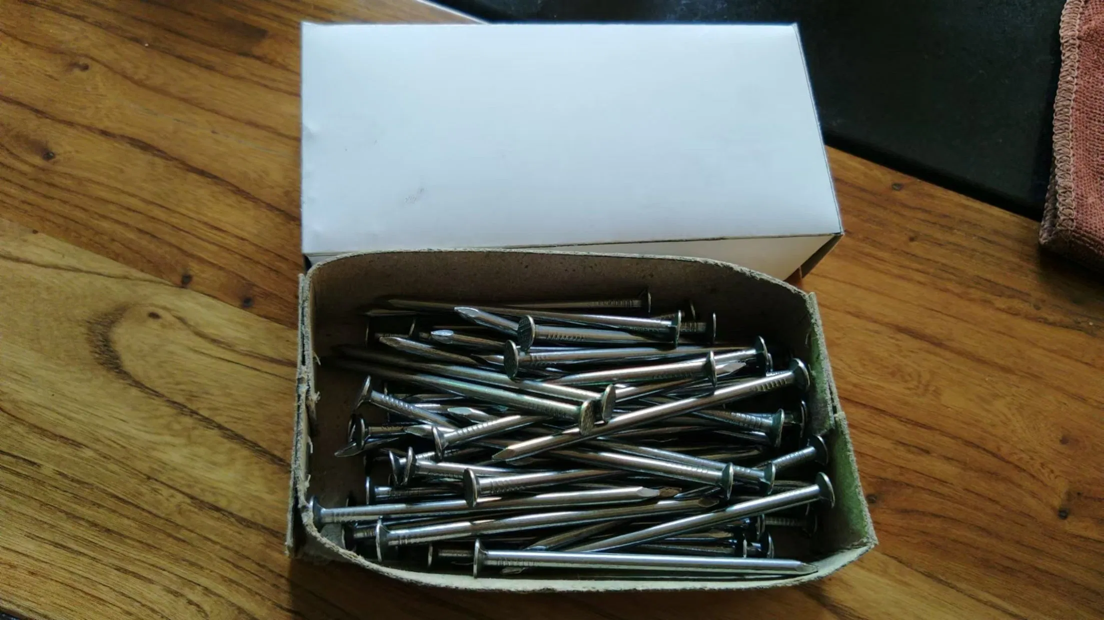 Polished Common Wire Nial