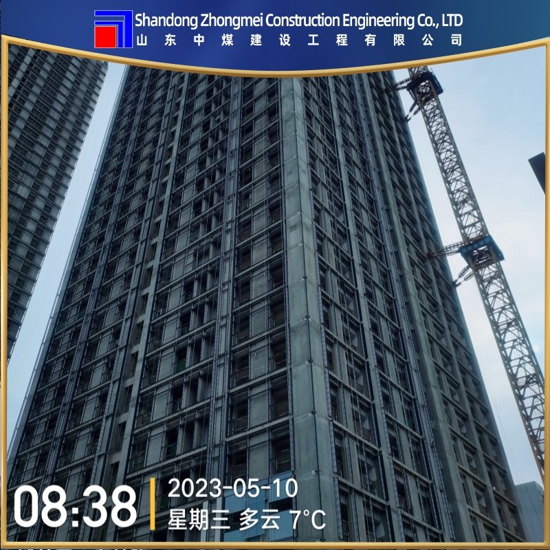 Elegant Transparent Glass Panels for Modern Corporate Spaces