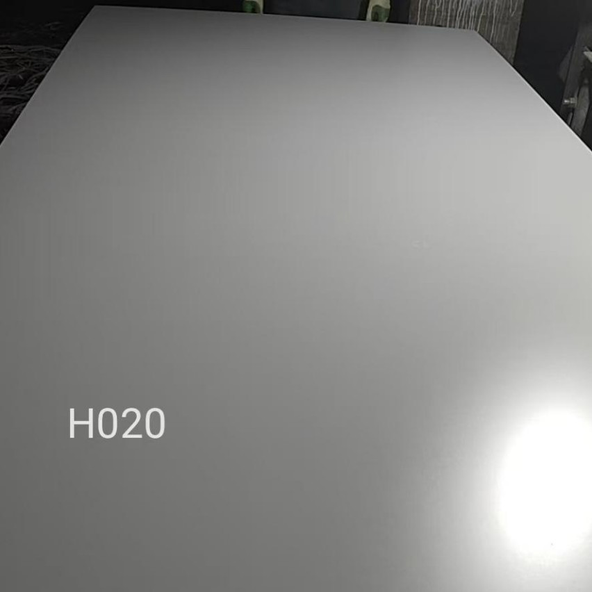 Eco-Friendly Particle Board with +/-0.2mm Thickness Tolerance and Low Moisture Levels