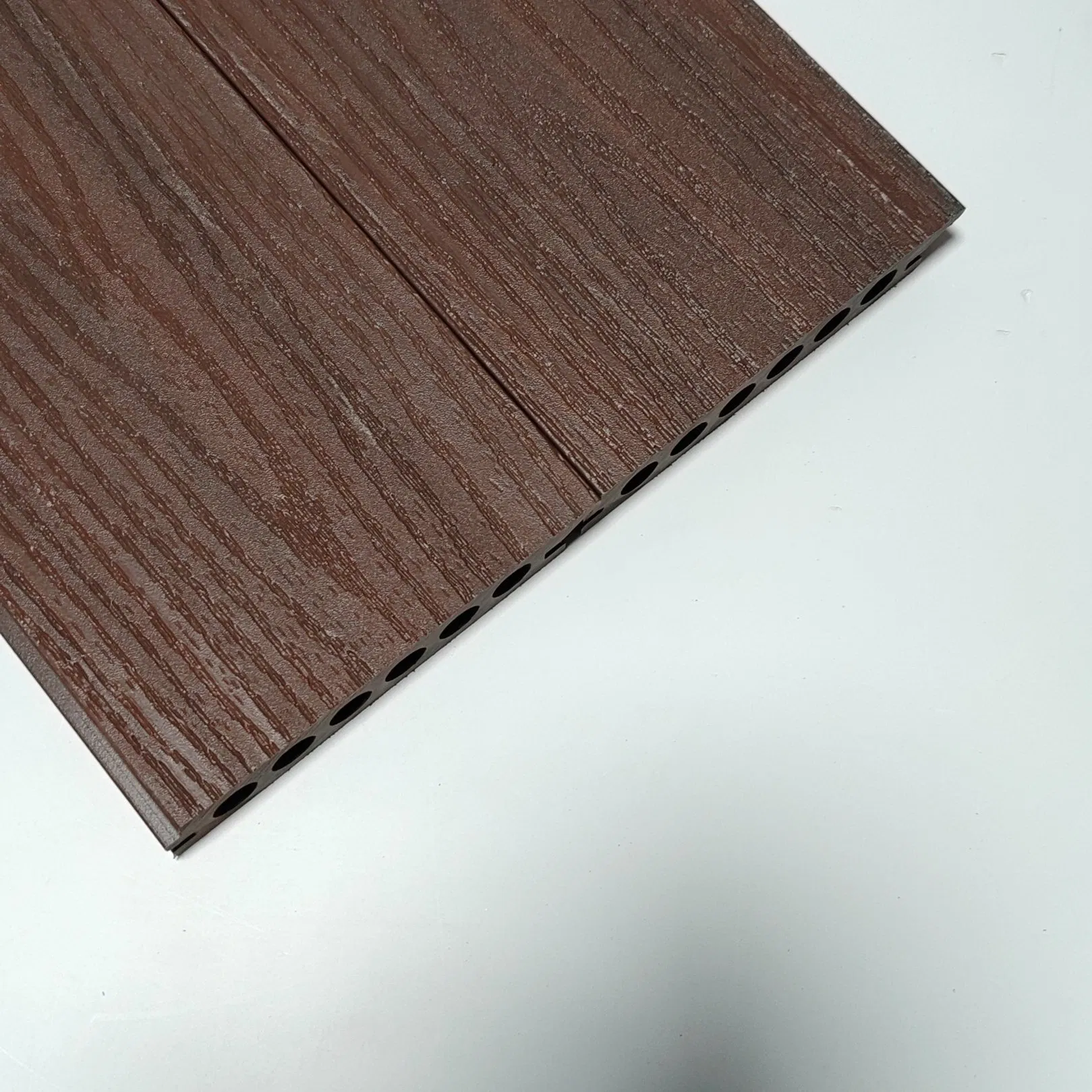 Террасная доска WPC Best-Liked: защита от насекомых, простая установка