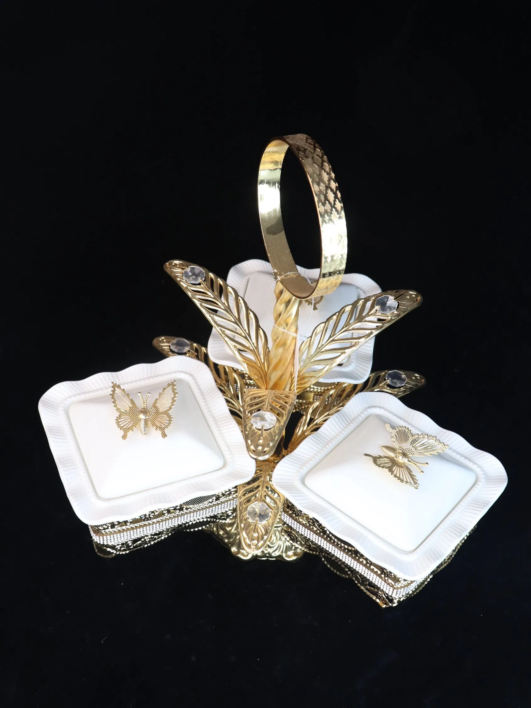 New High-End Gold-Plated Iron Strip with 3 Square Ceramic Bowls