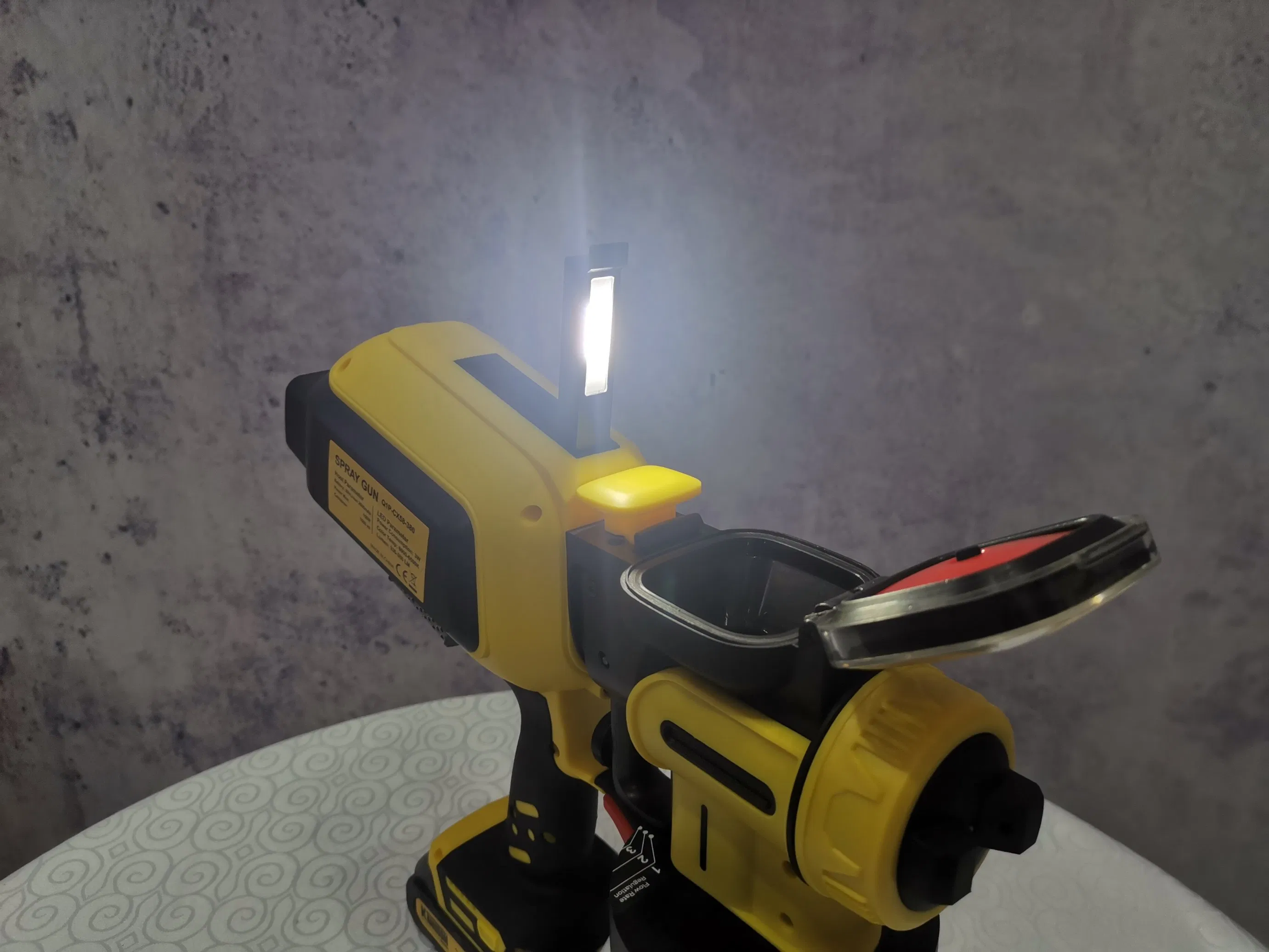 550W Handheld HVLP Portable Electric Cordless Paint Spray Gun with Flow Control