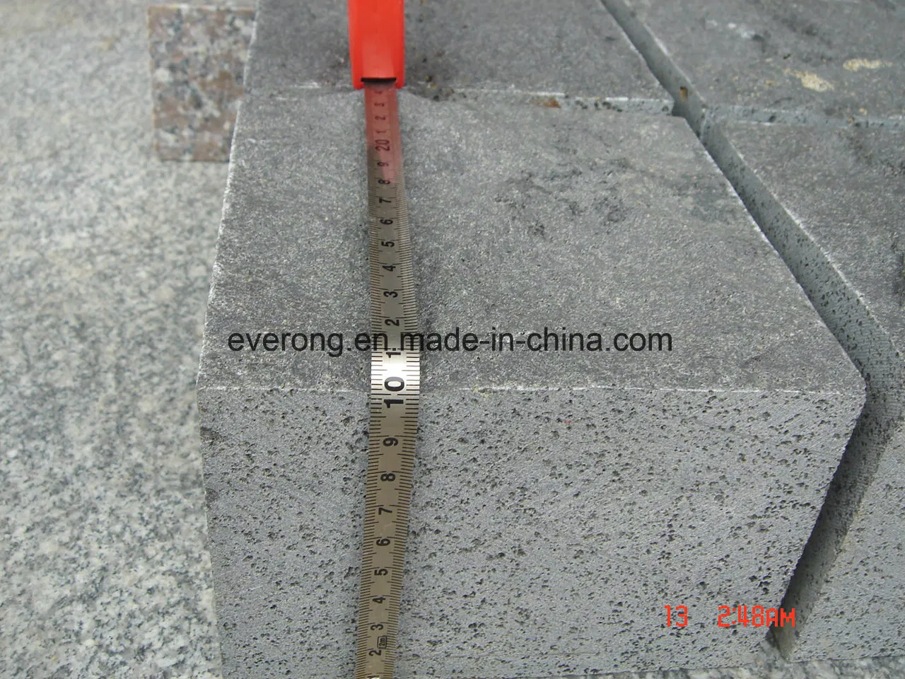 Natural Basalt Cobblestone / Granite Paver for Outdoor Landscape Project