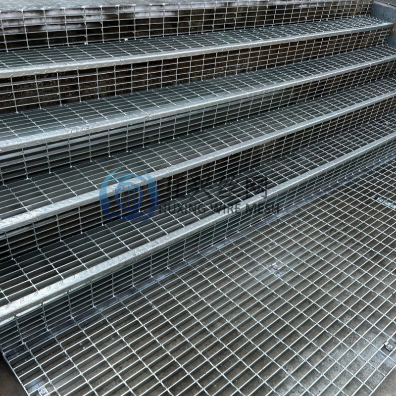 Galvanized 48in Wide Iron Plain Smooth Shape Bearing Bar Welded Grating Steel Walkway for Industrial Floor/Safe Deck/Metal Platform/Stairs/Building Structure