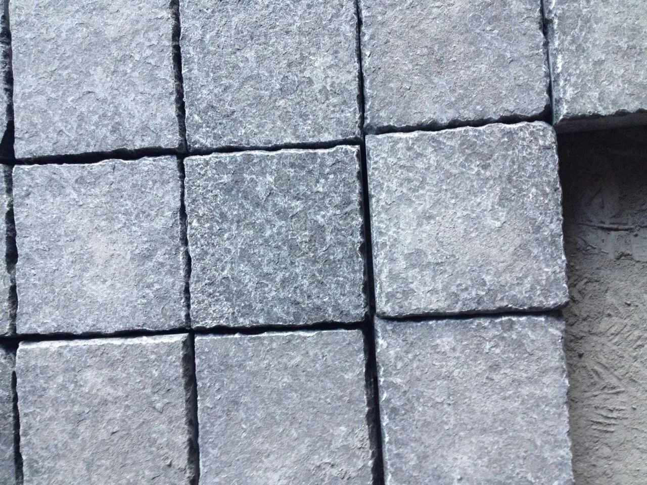 Granite Cubic Stone for Outdoor/Garden/Sidewalk/ Paving Stone/G654