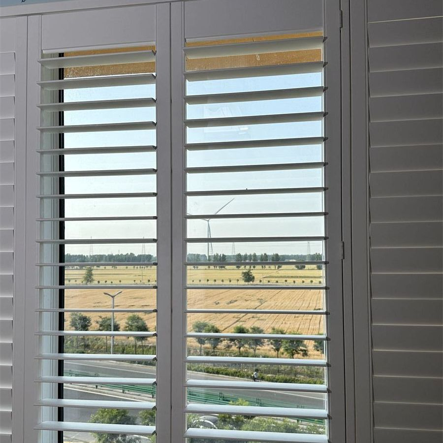 Factory Direct Sale Half Window Cafe Style Paulownia Wood Plantation Shutter