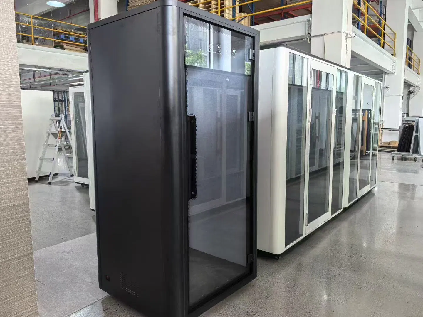 Manufacturer Customized Soundproof Phone Pod Office Building Booth
