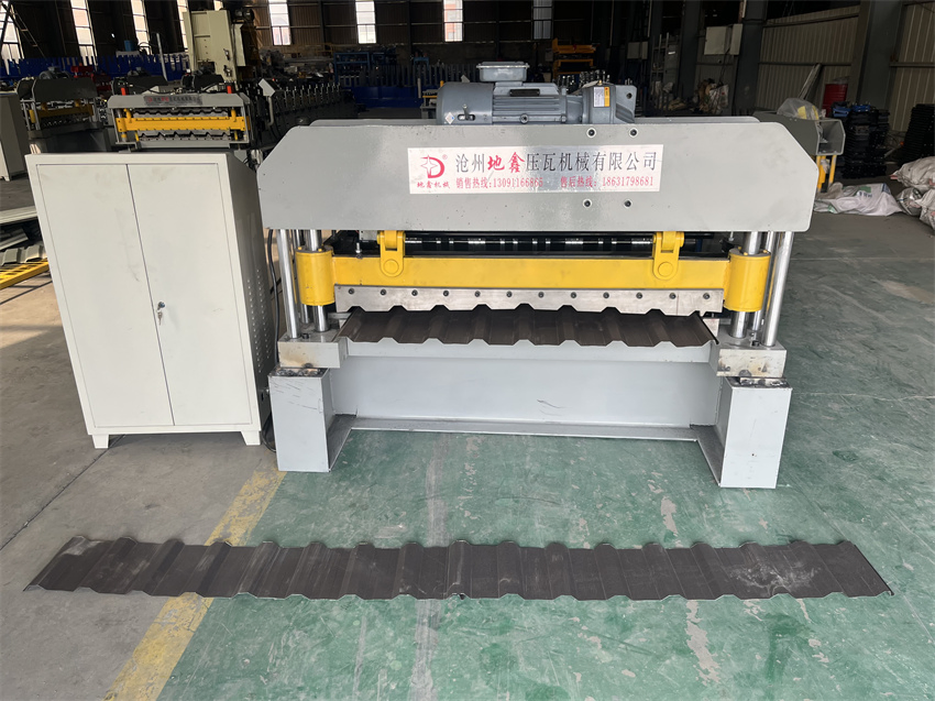 686mm Colors Steel Roof Trapezoidal Roofing Panel Roll Forming Machine
