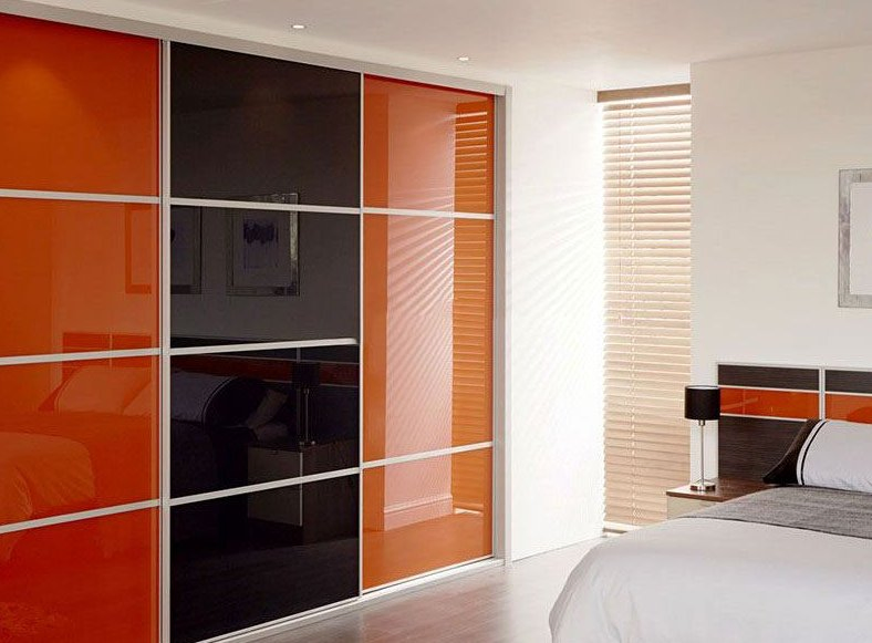 4mm White Painted/Lacquered Glass for Decoration with Roller Painting/Silk Screen Painting