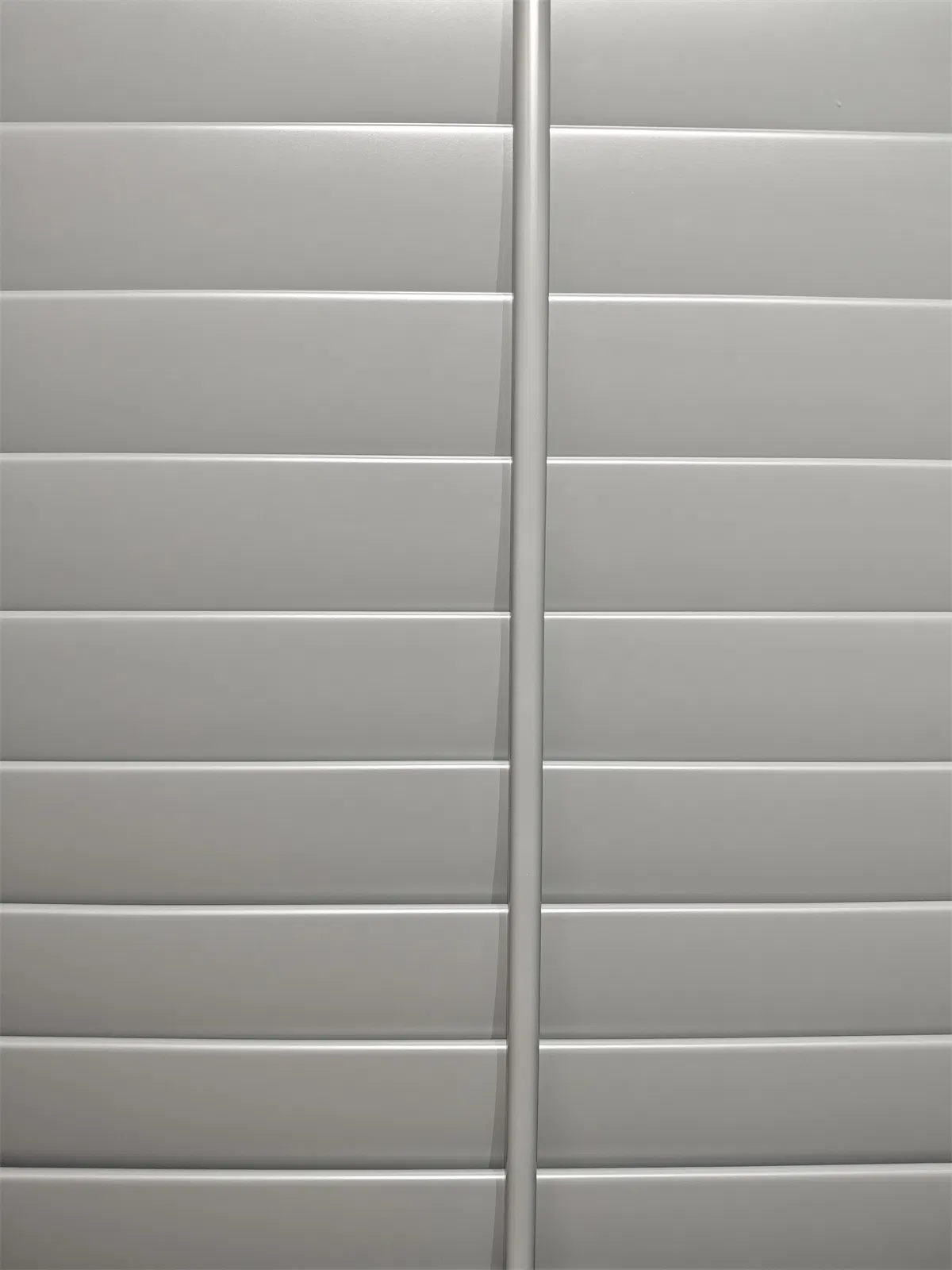 Factory Price Heat Insulation Paulownia/Basswood Solid Wood Interior Door Doors and Windows Plantation Shutters