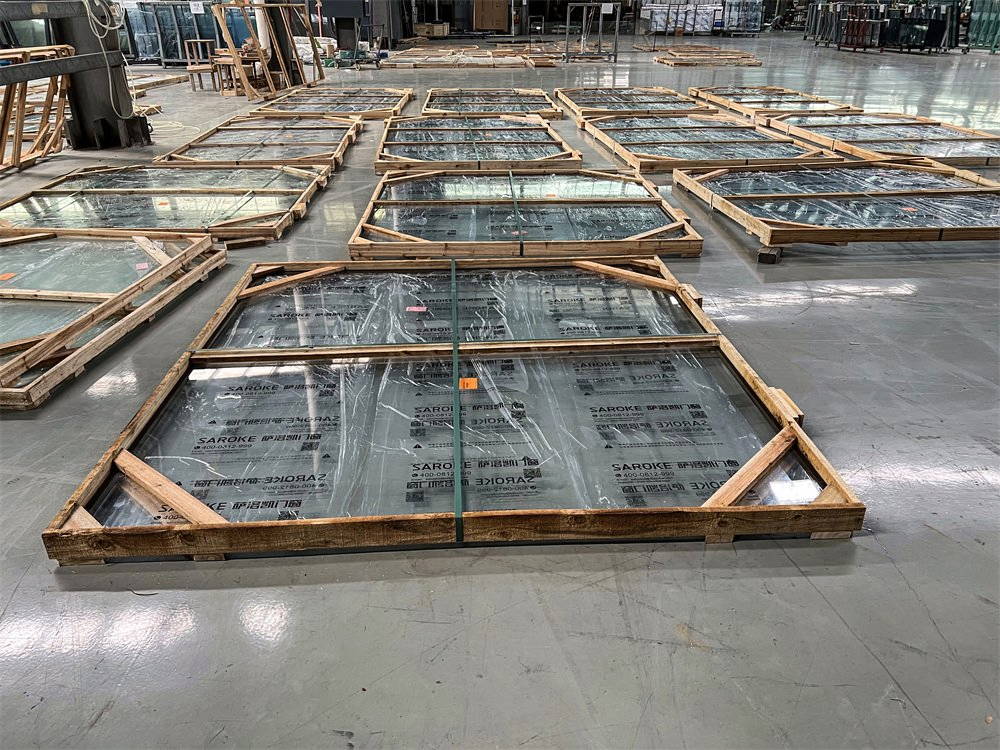 Smart Remote-Controlled Glass Window System for Modern Homes