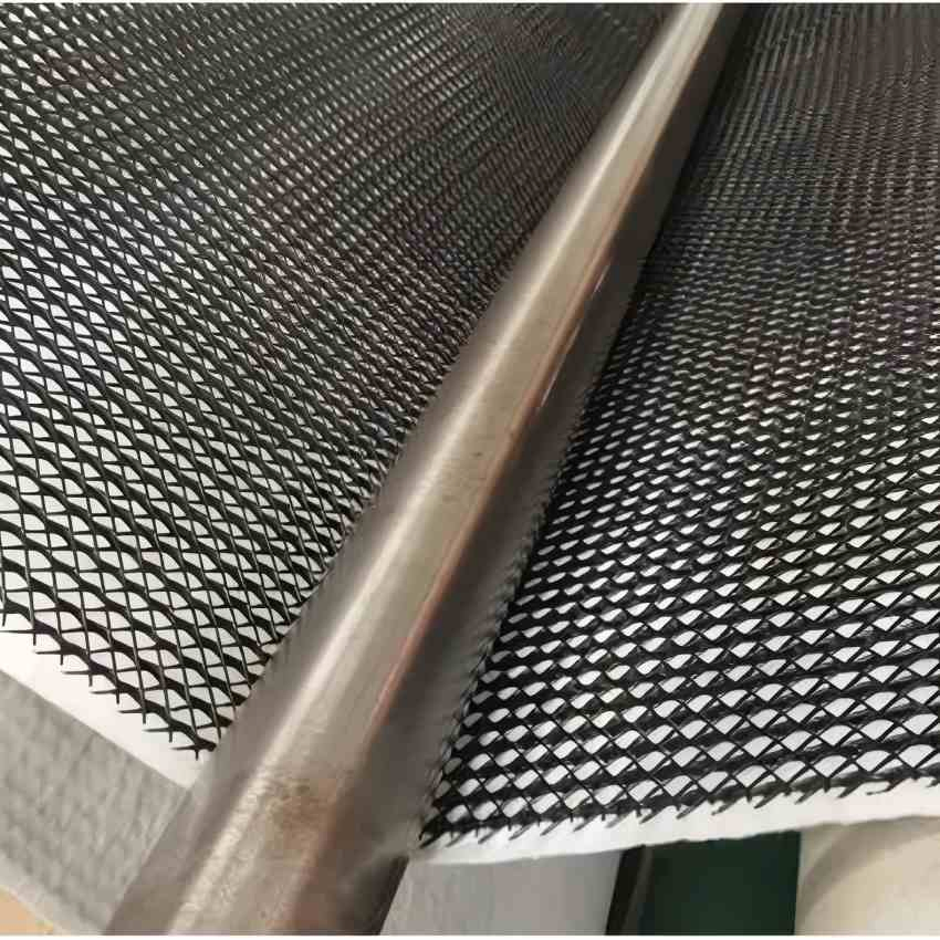 China Manufacturer Drainage Board 3D Geocomposite Geonet Drainage Net for Landfill Railway Construction