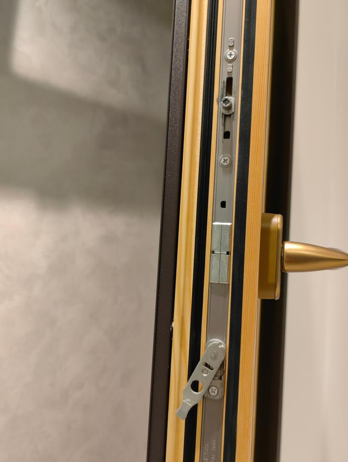 Wood Clad Aluminum Windows Doors Canada Standard Tilt and Turn Wood Windows