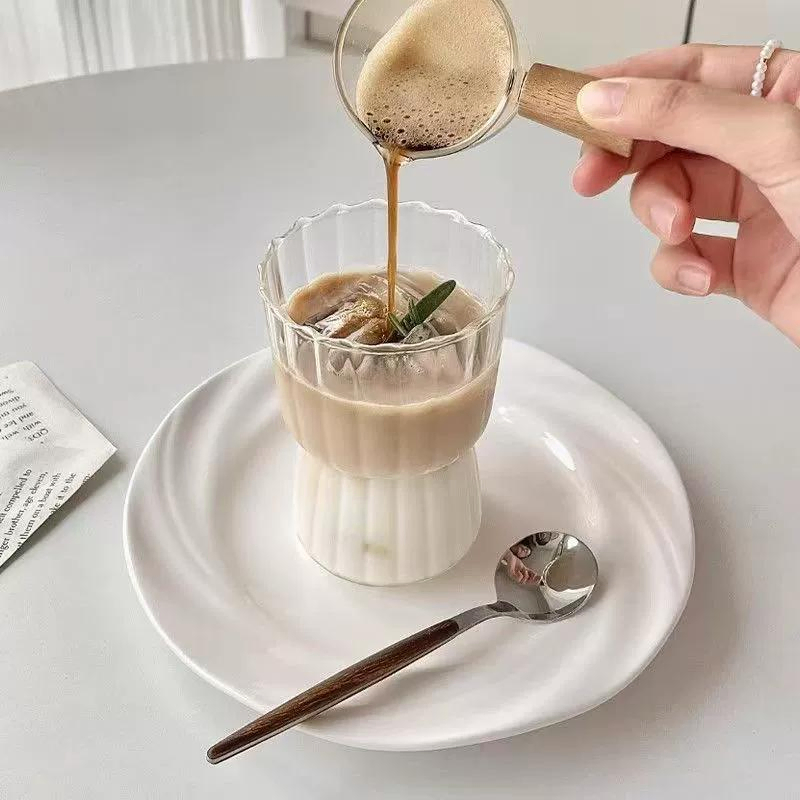 Стеклянная кружка с полосками, 300-590 мл