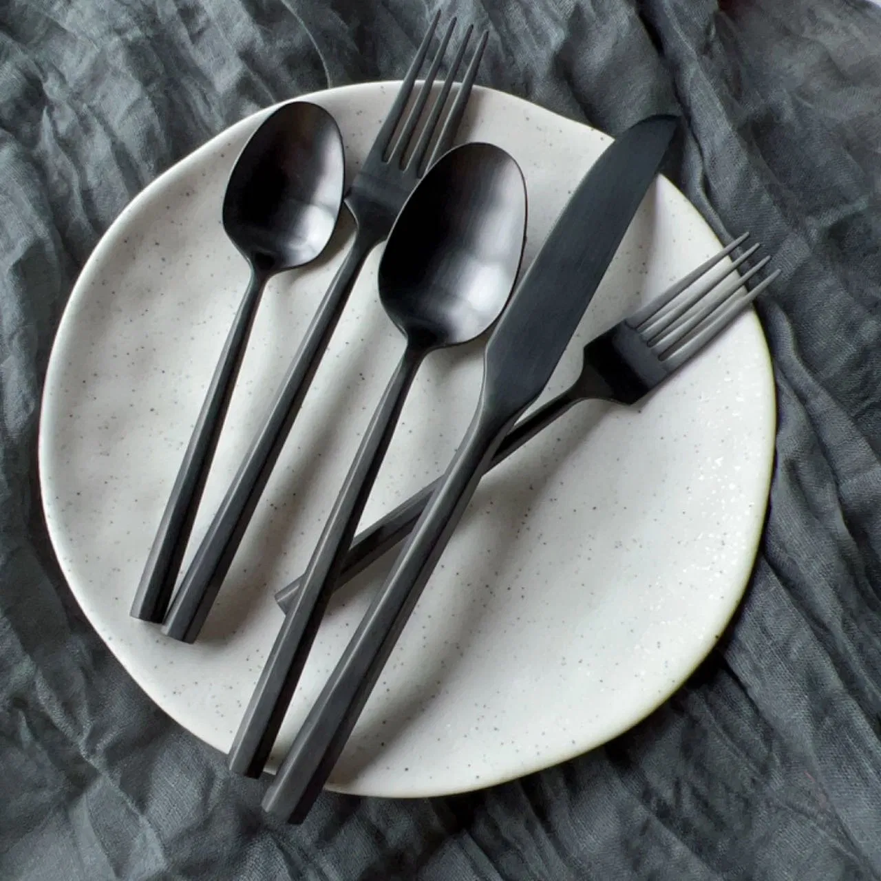Paibee Stainless Steel Cutlery PVD Titanium Restaurant Wedding Luxury Flatware for Commerical