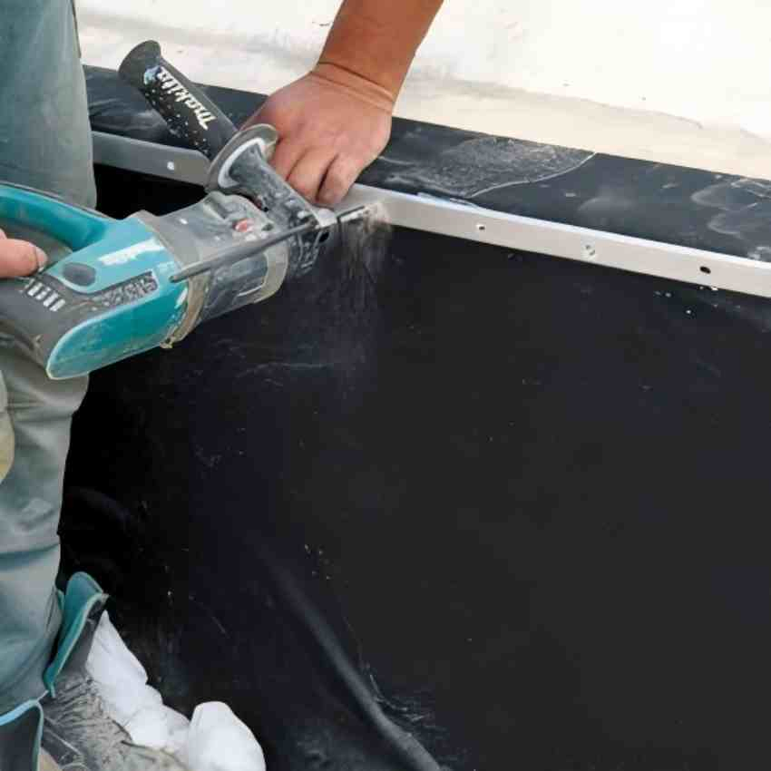 Reliable EPDM Material Lx 1-8m Specification 1mm Super Quality EPDM Geomembrane Waterproof Product Dam Landfill Lake Biogas Mining Fish Shrimp Farm Pond Liner
