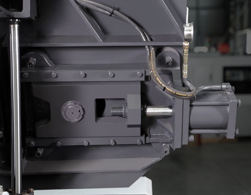 Ленточная пила полуавтоматическая гидравлическая H-60/70S