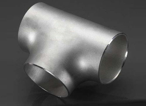 Tee A234 Steel Fittings Welded Black Paint for Petroleum and Chemical