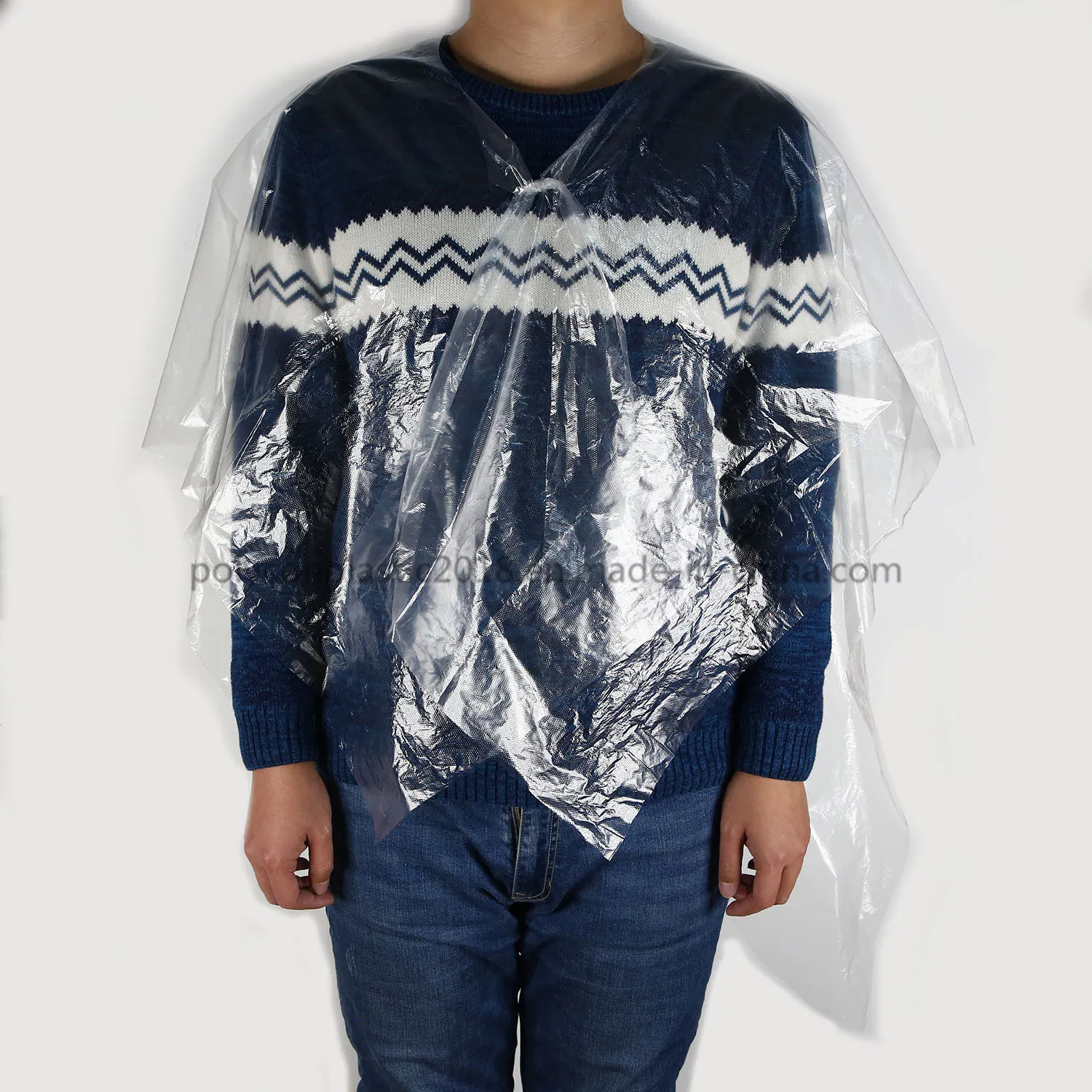 China Factory Cheap Disposable PE Apron for Kitchen Household