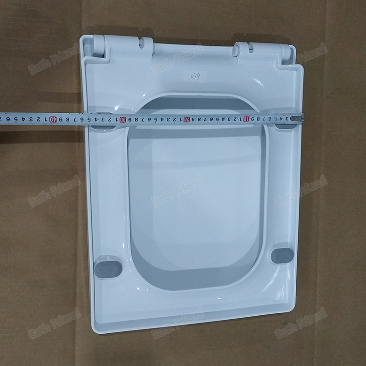Soft Close PP Plastic Material Rectangular Bathroom Sanitary Toilet Seat Cover Lid