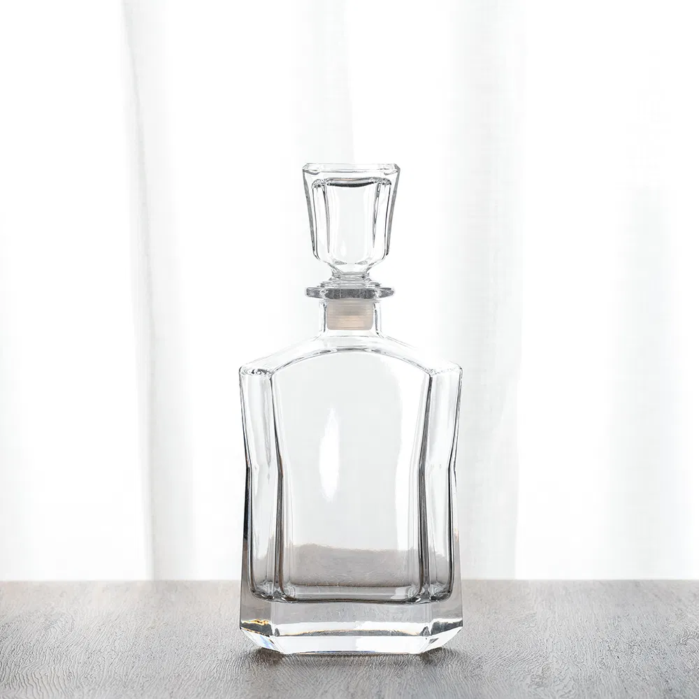Shunstone Glass Decanter for Whiskey