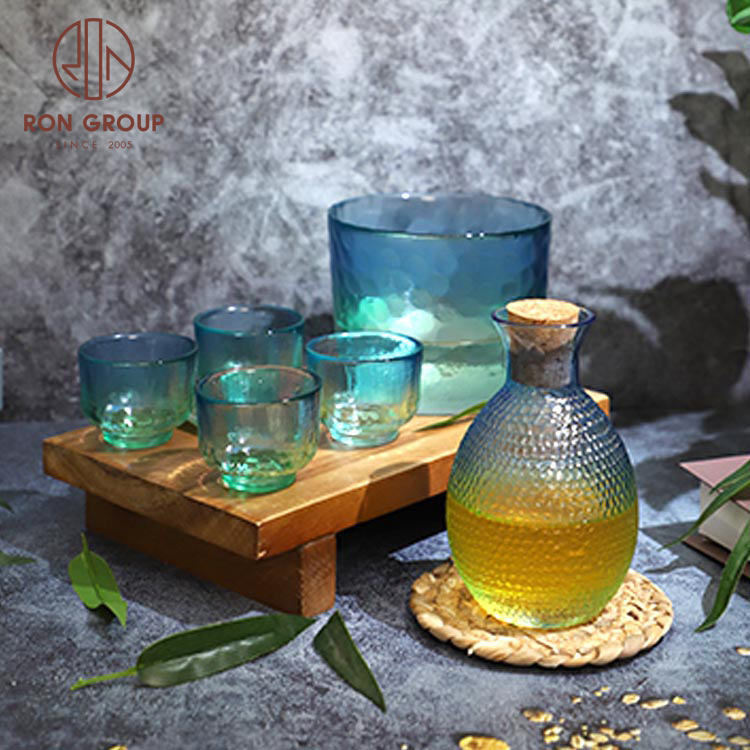 Wholesale Japanese Creative Elegant Restaurant Party Sake Glasses Set
