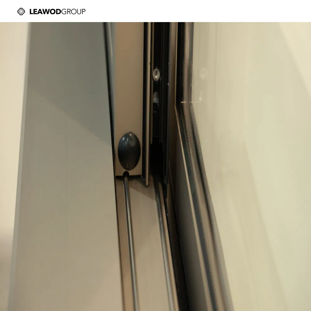 Раздвижное окно с москитной сеткой из алюминиевого профиля