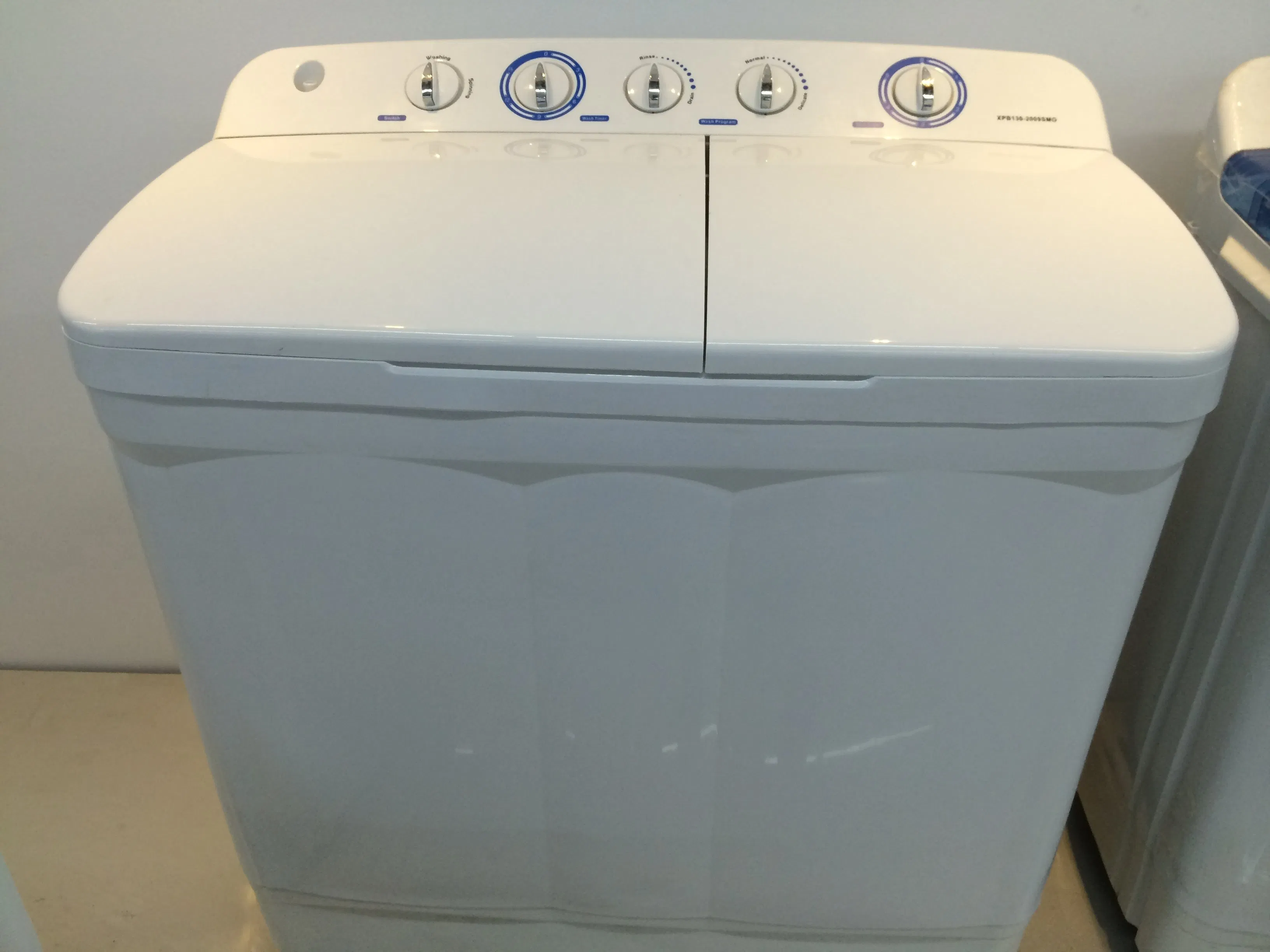 11kg Large Capacity Household Semi-Automatic Double Drum Washing Machine