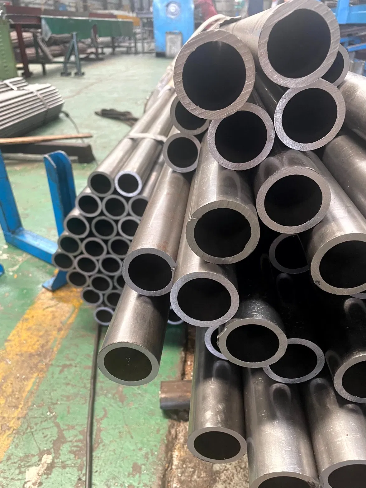 Hot Rolled DIN Standard Seamless Pipe for Power Generation Systems