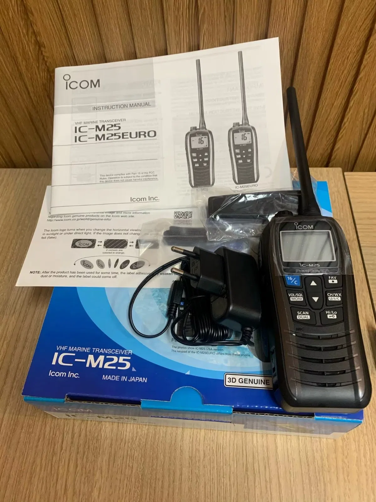 Портативная УКВ радиостанция IC-M25 для морской связи