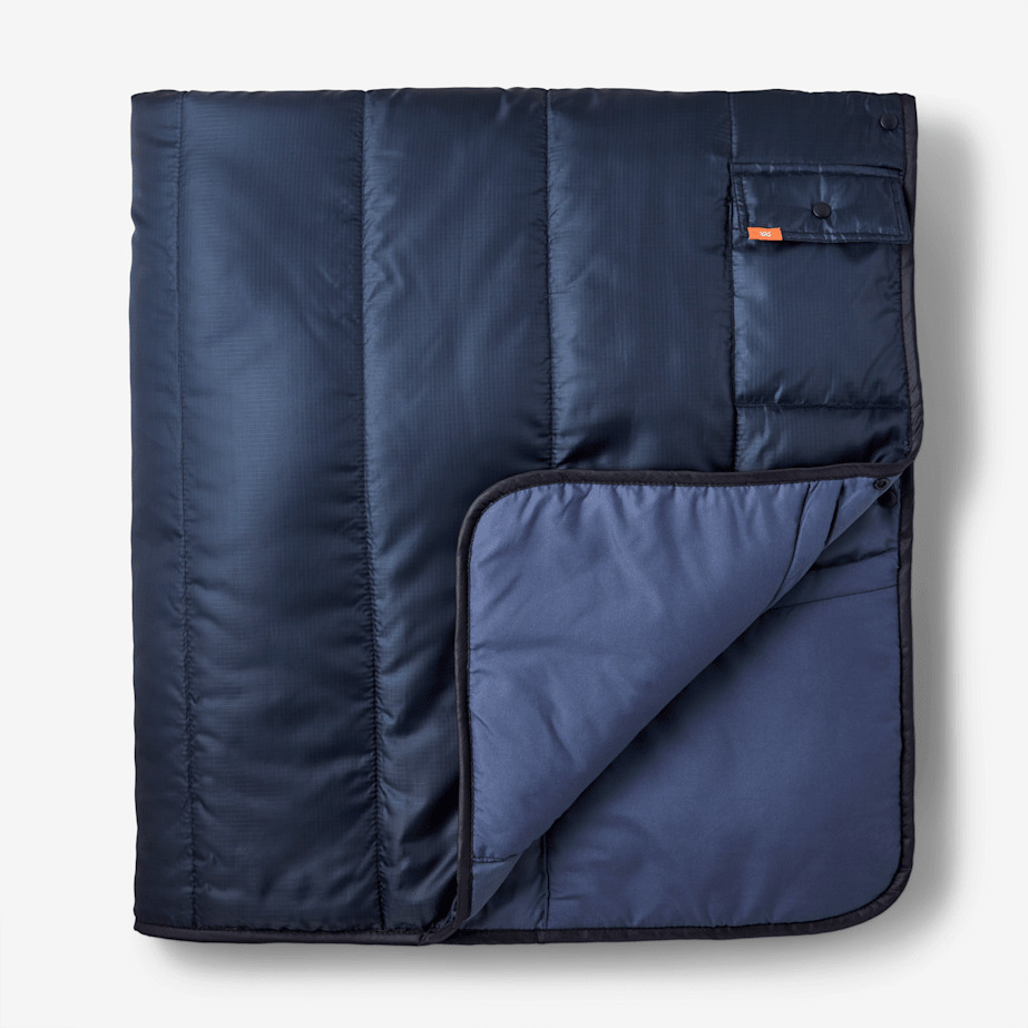 Heavy Duty Polyester Geometric Bedspread Customizable Size OEM/ODM Snap Buttons and Loops Poncho Blanket