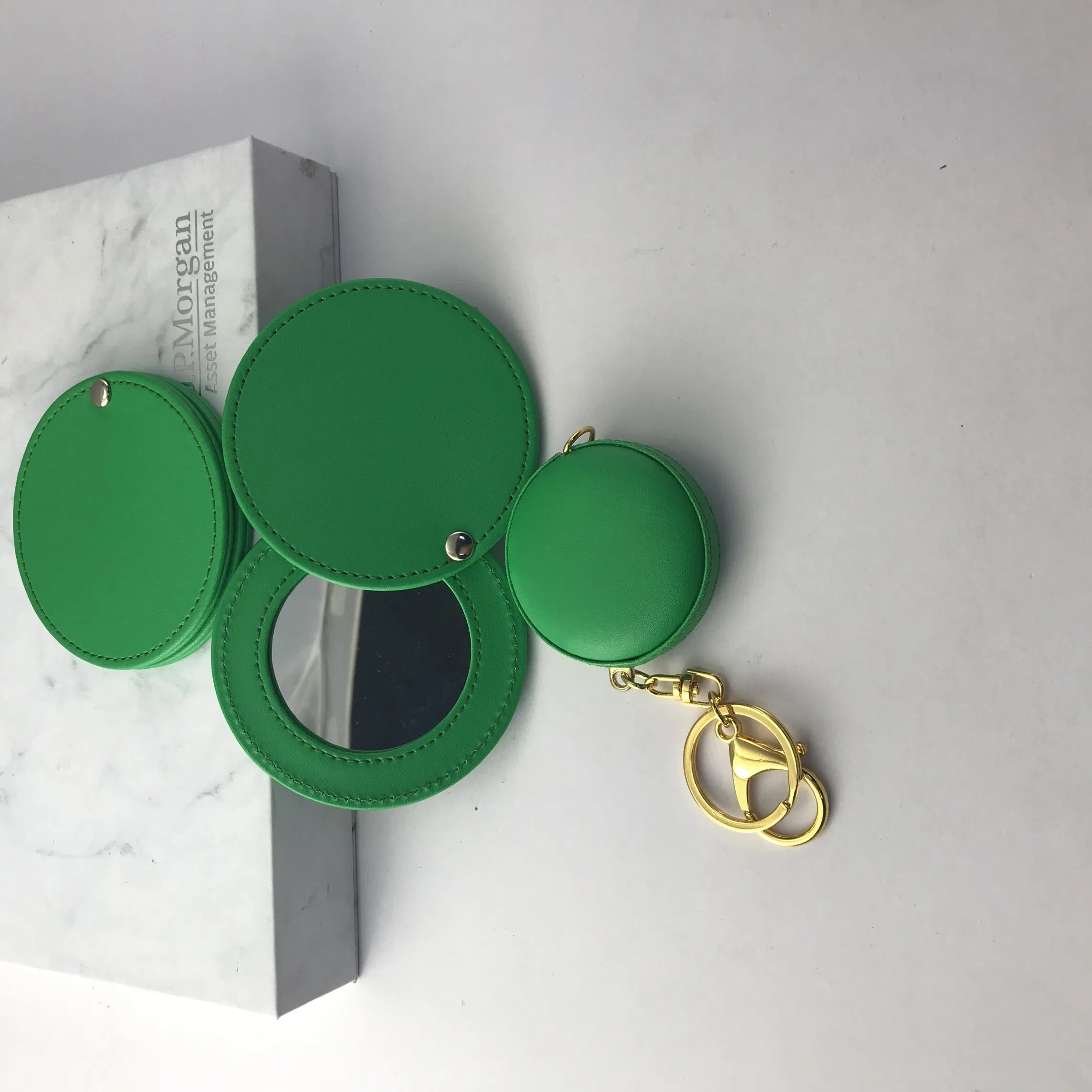 Rotating Makeup Mirror, 6*6 Diameter