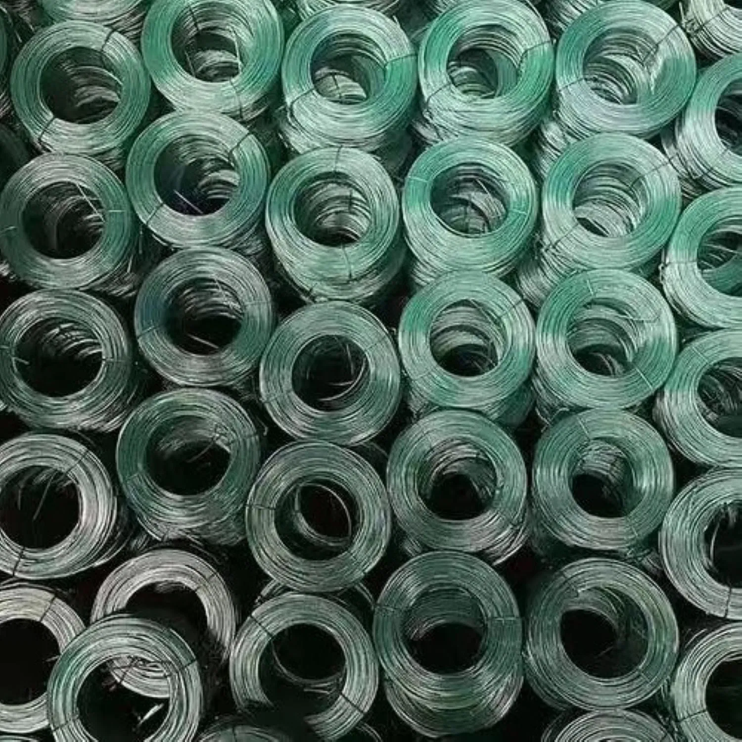 Мягкая черная вязальная проволока в ПВХ-оболочке, малая бухта