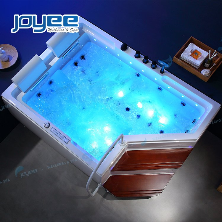 Угловая акриловая ванна Joyee с гидромассажем и деревянным каркасом