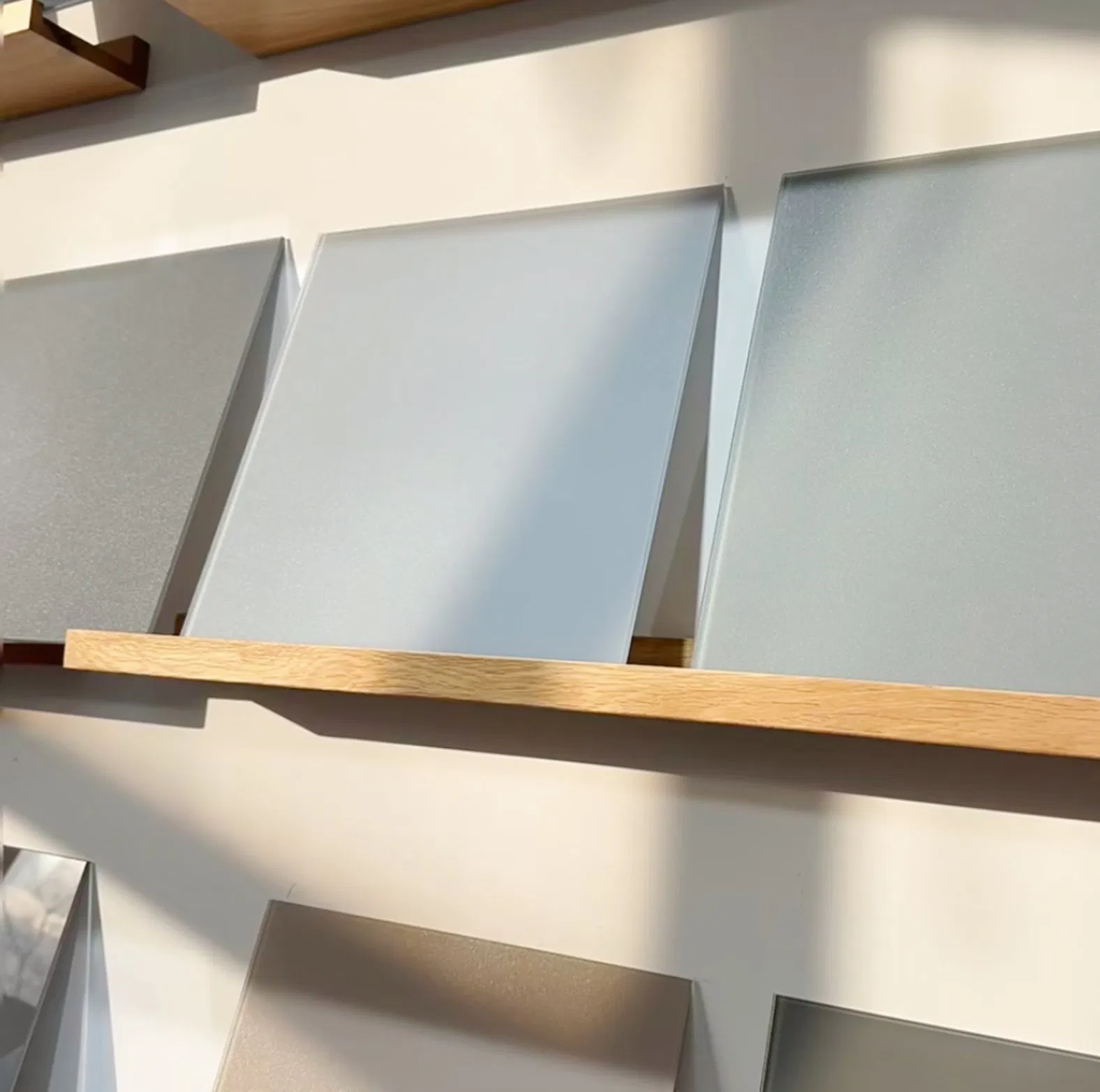Customizable Heat-Resistant Frosted Paint Glass Products for Retail Storefronts & Home Renovation