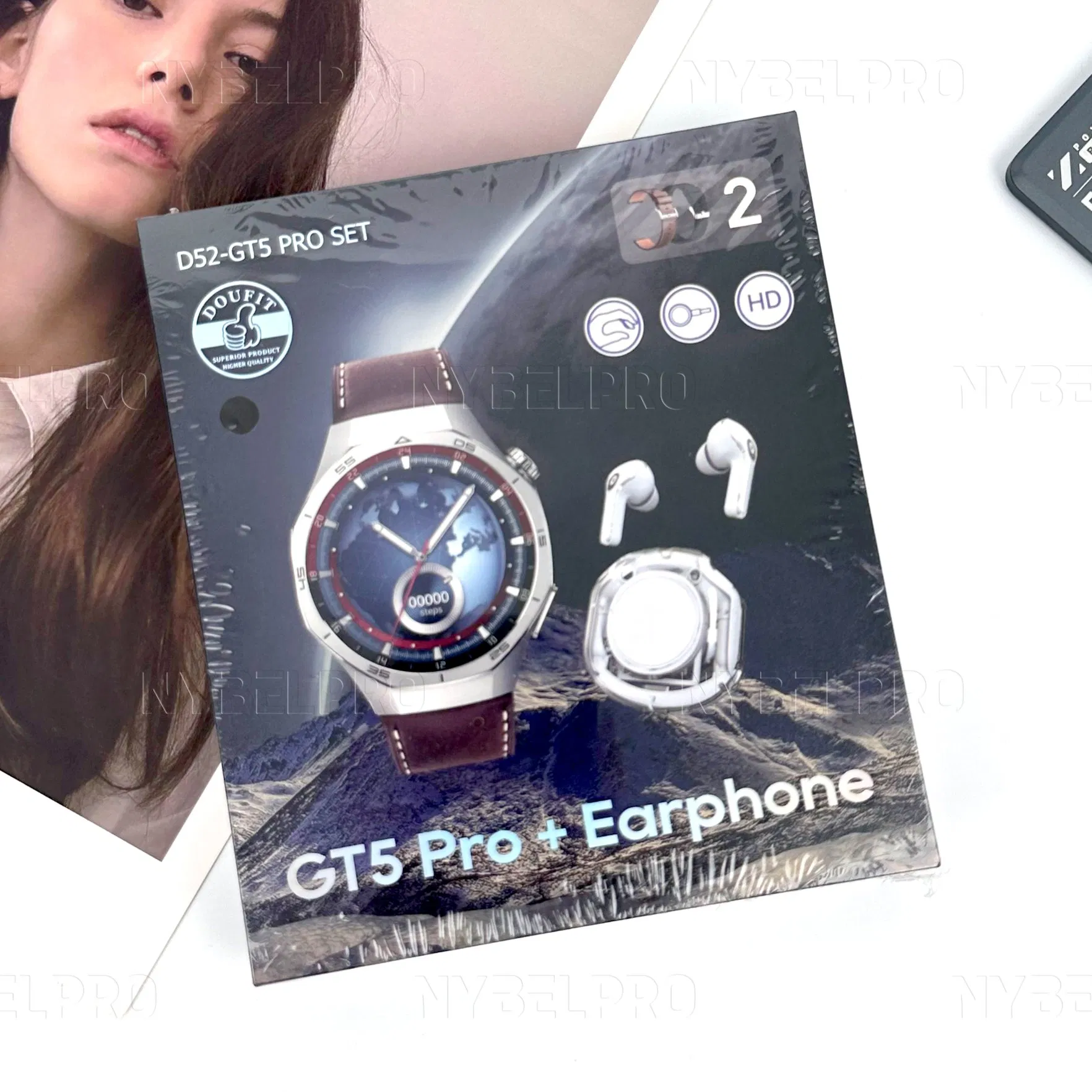 Christmas Gift Wholesale Price High Quality Wireless Bluetooth in-Ear Earphones with Case Display Battery Level Smart Watch Exquisite Packaging for Daily Life