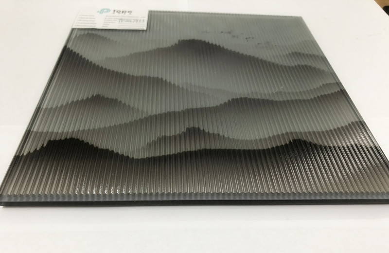 5mm+5mm Mountains and Waters Painting Laminated Wire Glass (PLW-TP)