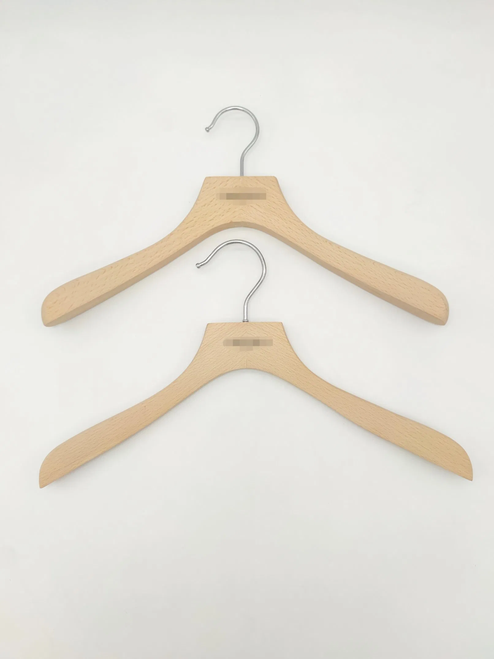 Деревянная вешалка для одежды из бука, малая