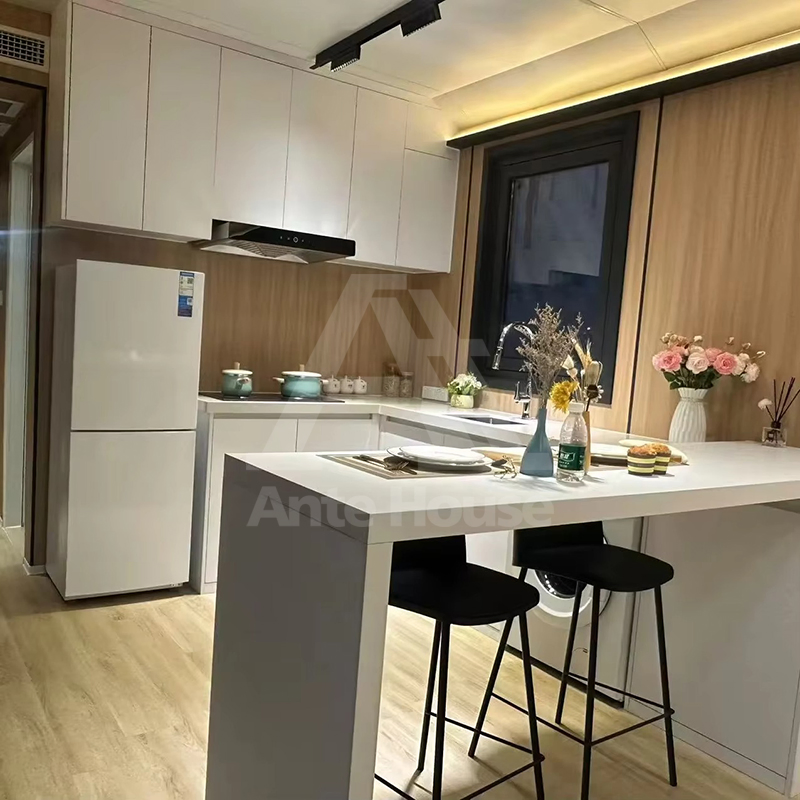 Luxury Top Grade Resort Apartments Lawn Camping Homestay Modern Space Capsule House