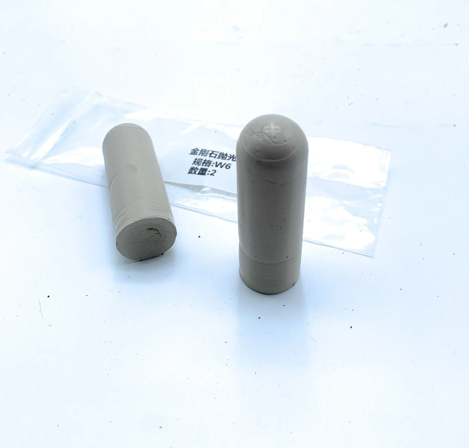 Heavy-Duty Aluminum Polishing Compound Wax