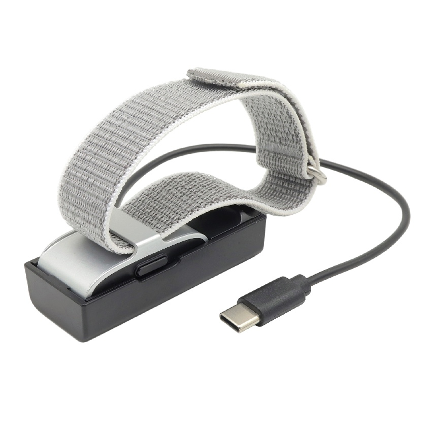 Health Monitoring High-Efficiency Rechargeable Wearable Screenless Smart Bracelet