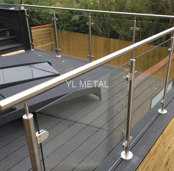 Y L Factory Price Stainless Balustrade Handrail Post Outdoor Handrail Balcony