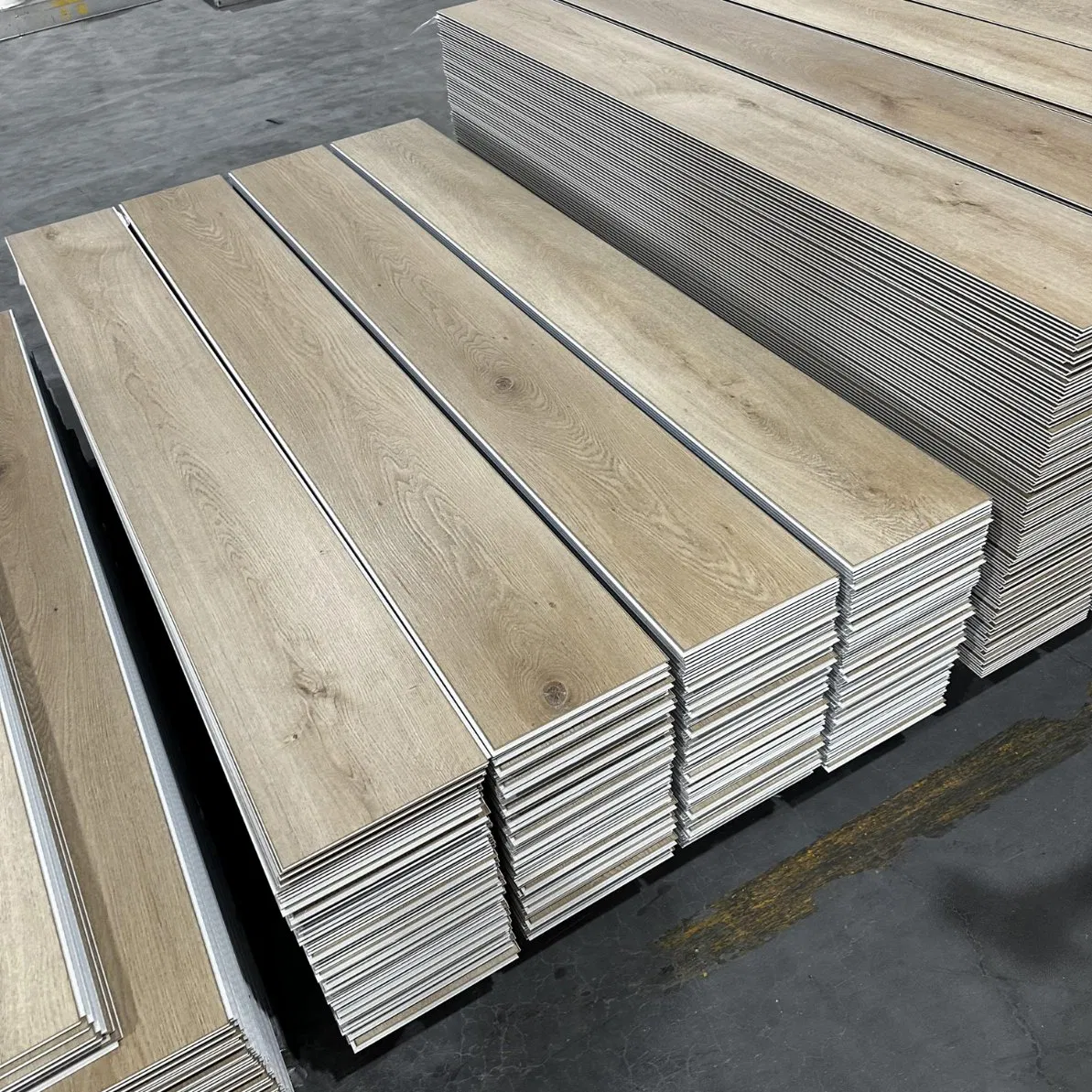 Водостойкий пол SPC 4-6 мм с подложкой IXPE