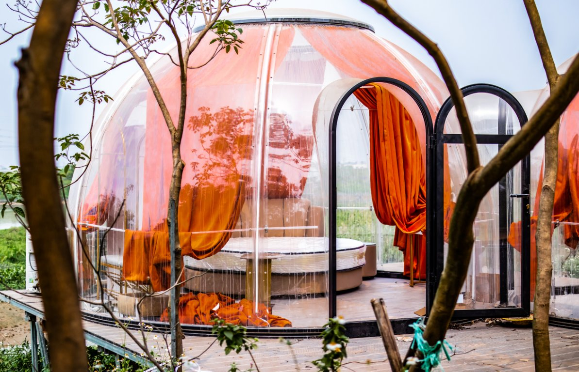Outside Transparent Round Bubble House Go-to-Camping Dome Tent