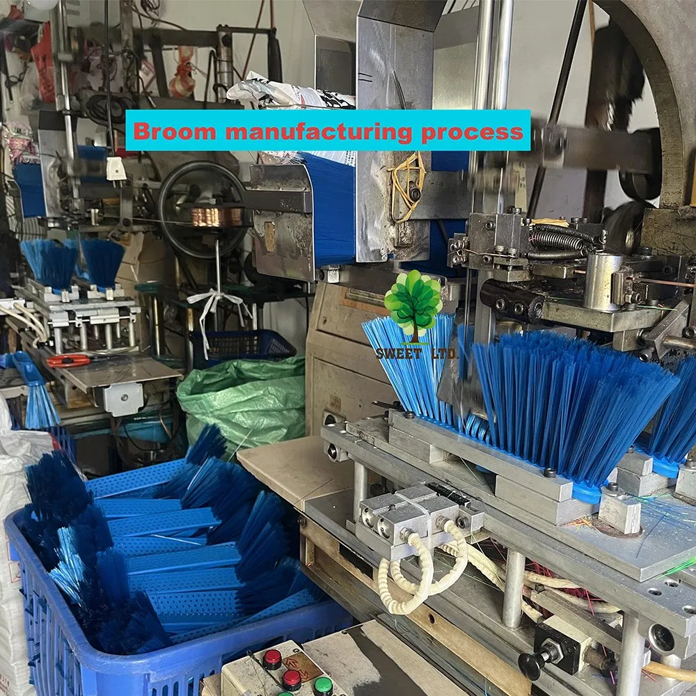 Hot Sales Plastic Broom Escoba with Wooden Broom Handle
