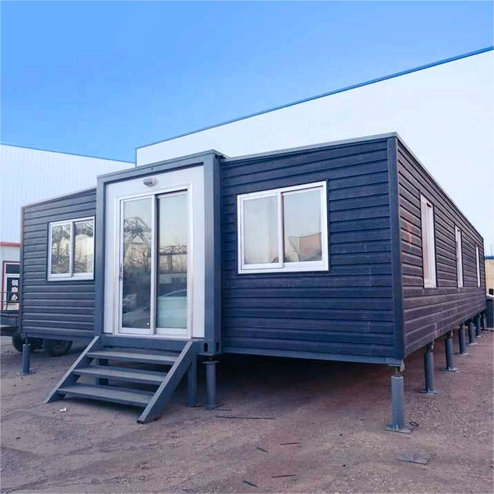 Double Wing Mobile Folding Integrated House Professionally Produced in China