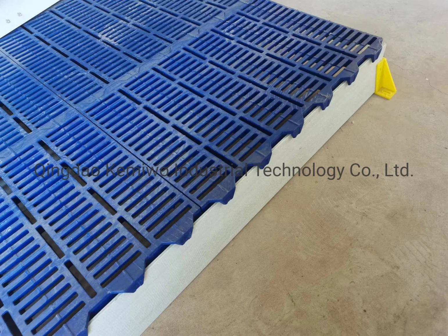 Factory Direct Supply Plastic Slatted Floor Customizable FRP Support