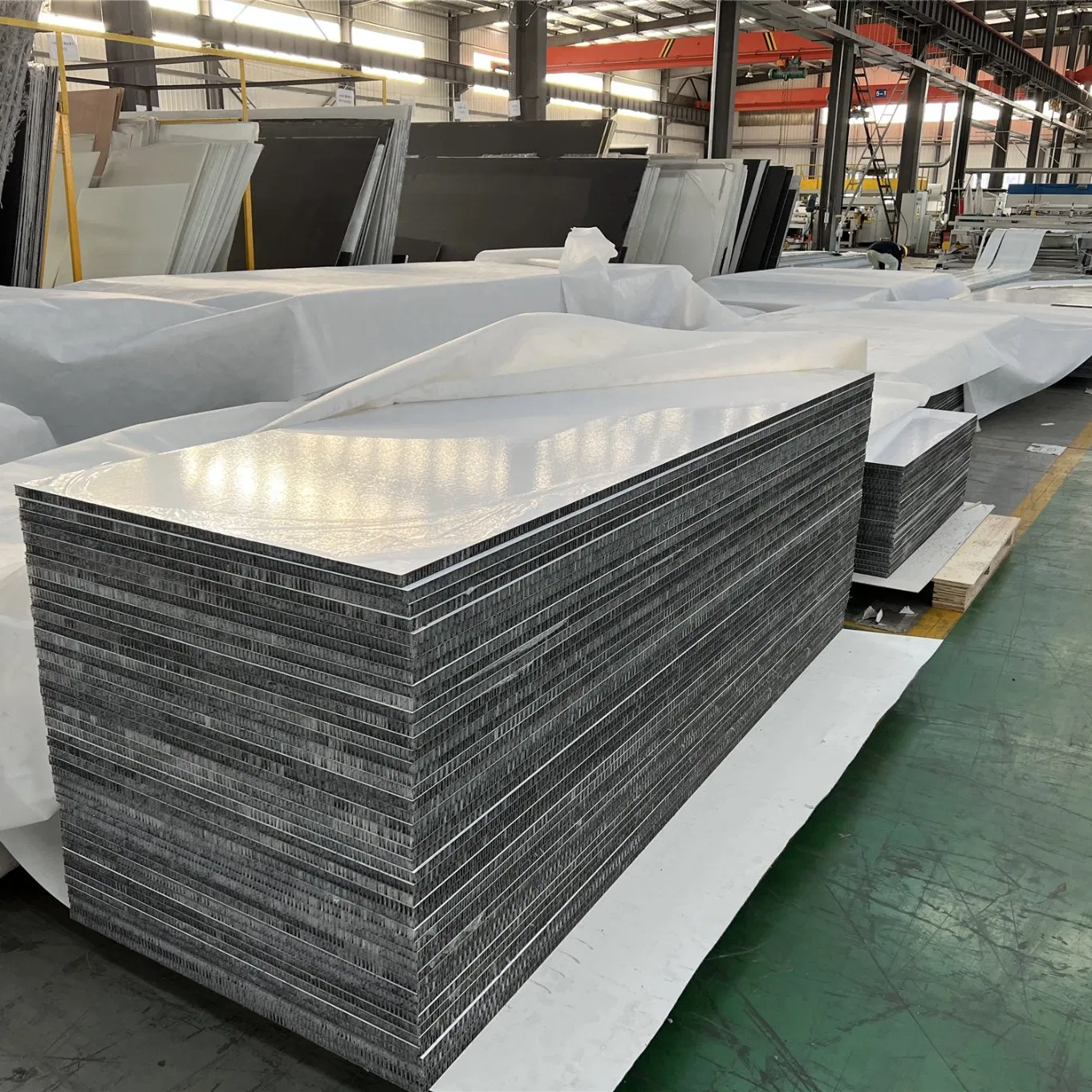 Great Air-Tightness Fiberglass Honeycomb Cfrt FRP Sandwich Panel for Truck Caravan Side Body Construction